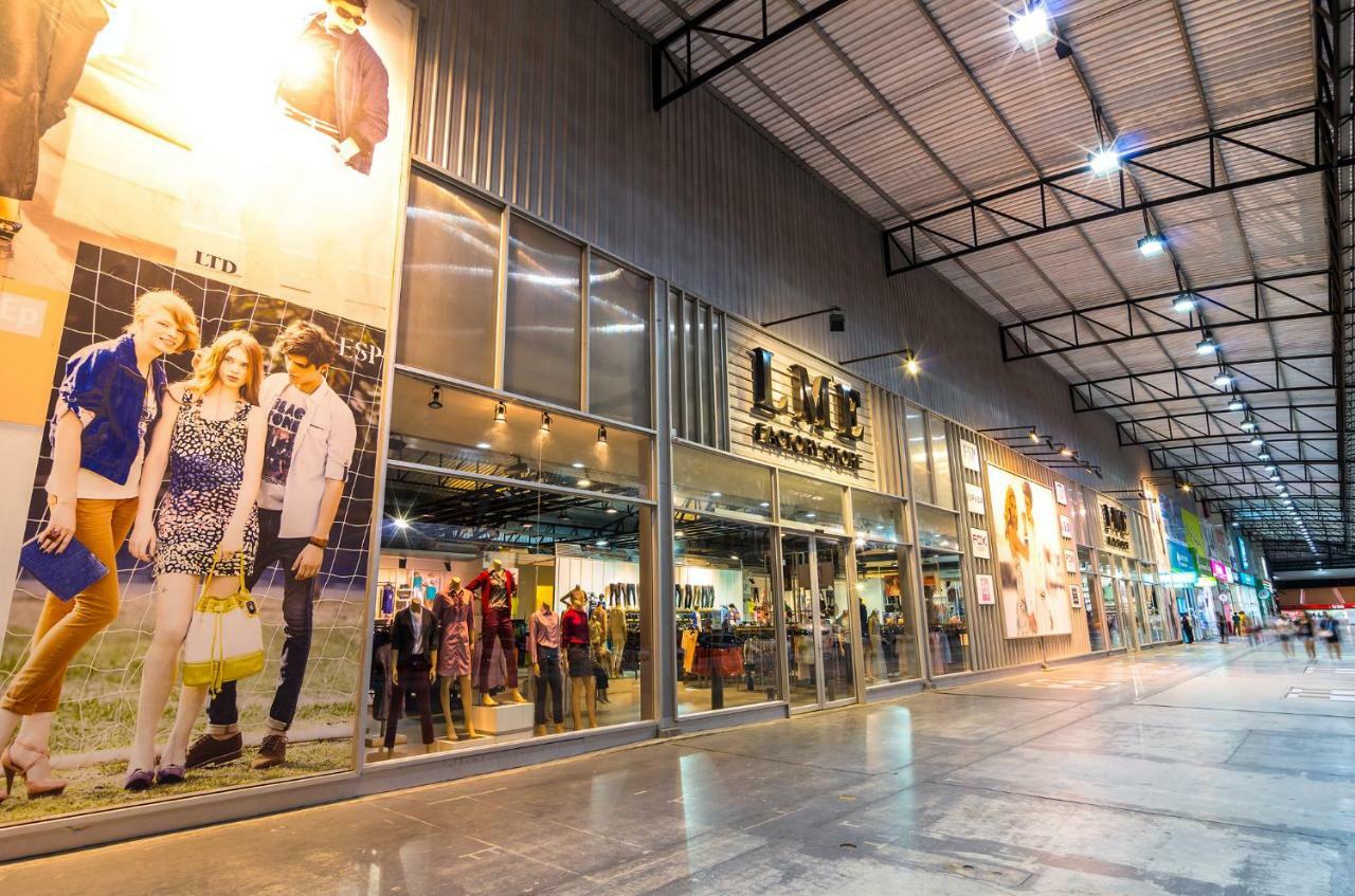 Popular Condo Muangthong By Khun Eve Nonthaburi Kültér fotó