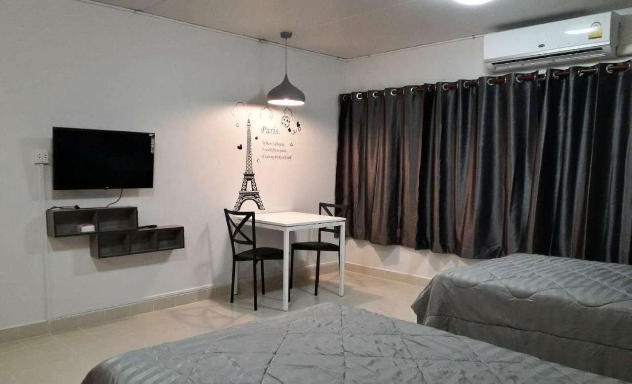 Popular Condo Muangthong By Khun Eve Nonthaburi Kültér fotó
